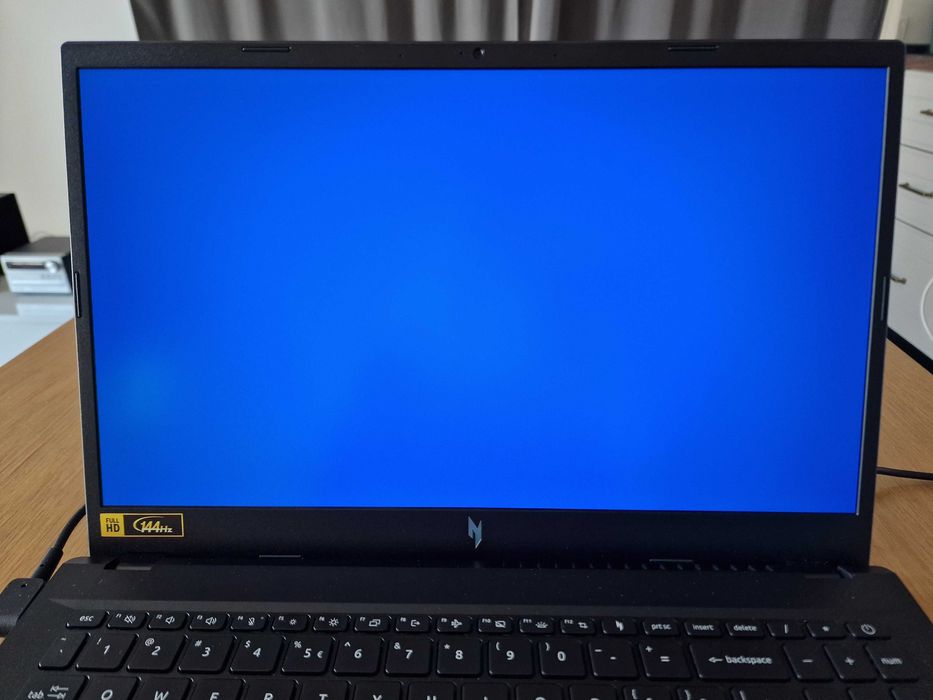 Laptop Gaming Acer Nitro V 15 i7-13620H RTX 4050 16GB SSD 512GB