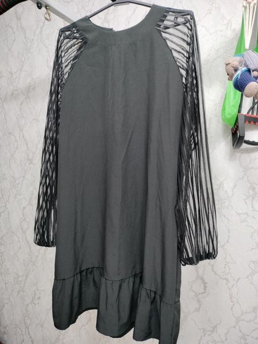 Продам по 3000т 2 платье