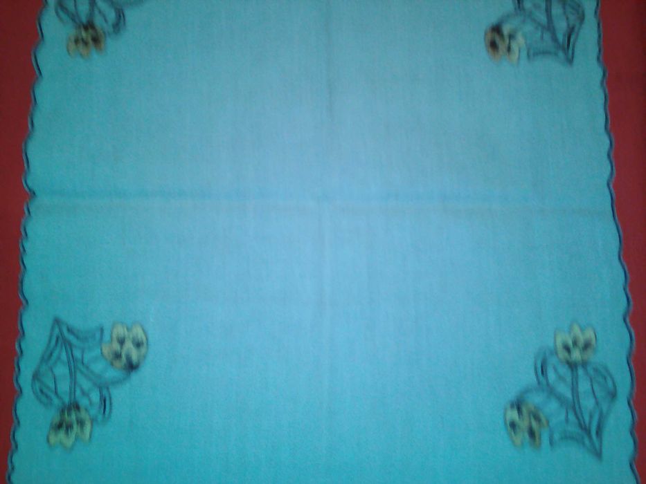 продавам неупотребявани юрган, тъмночервен китеник