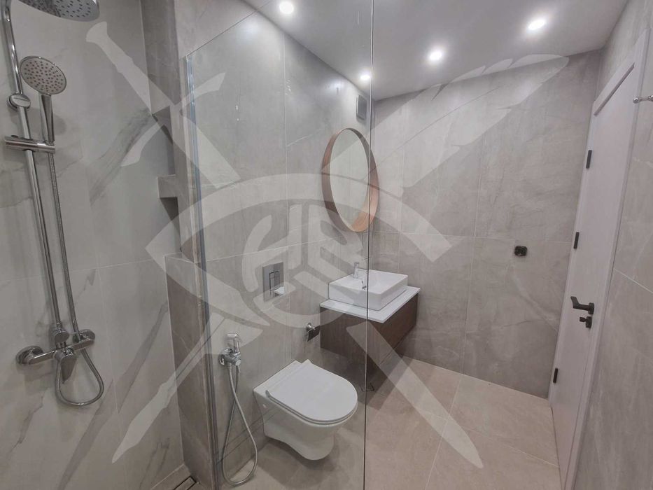 Продава се Двустаен апартамент в Пловдив, Южен - 77 кв.м за 961 €/кв.м - Снимка #9
