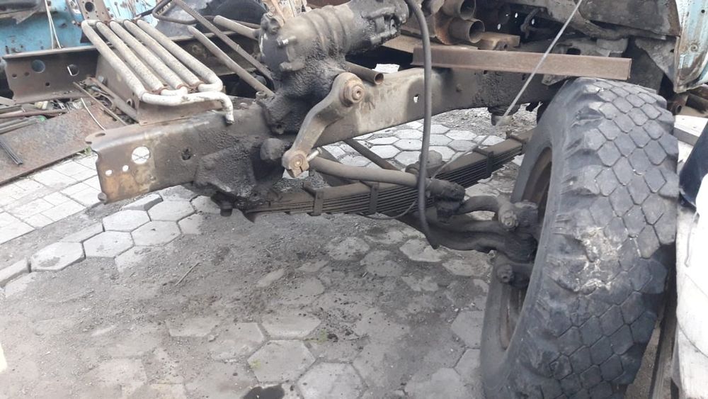 Продам запчасти Зил 130