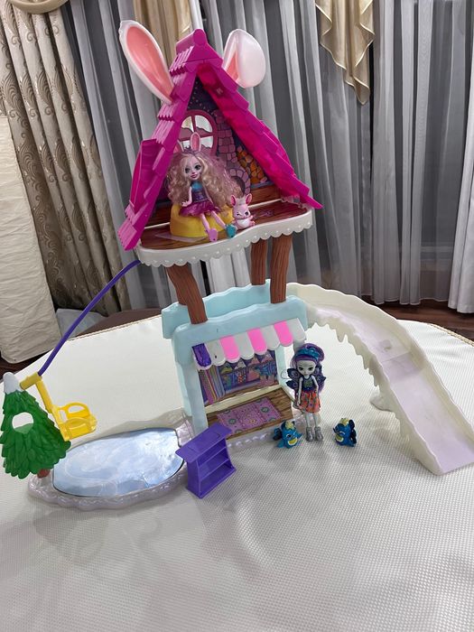 Дом кукол  Enchantimals.