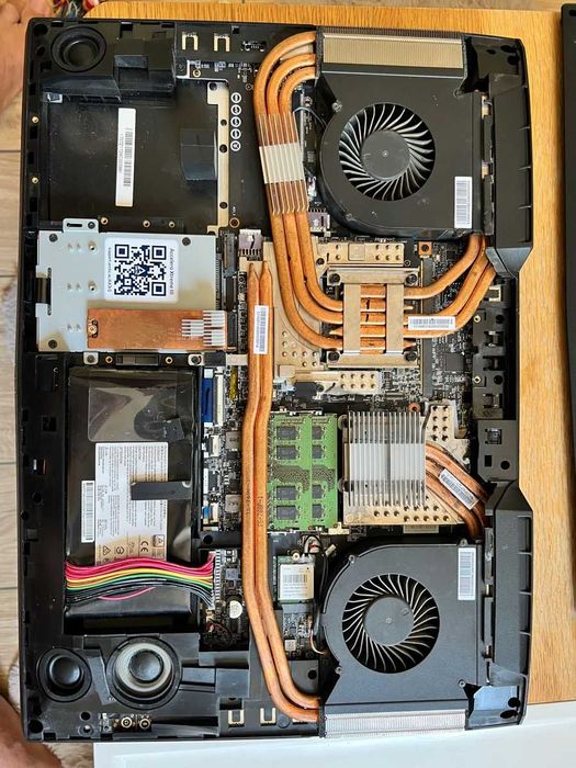 Service Laptop & PC & Console – Reparații Rapide și Profesionale