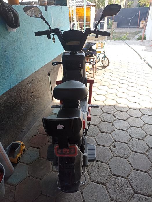 Продам электро скутер.