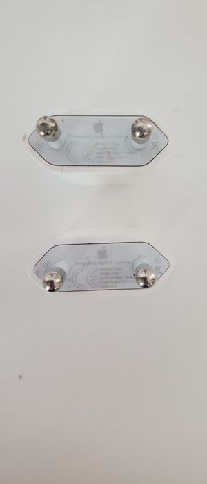 Vând încărcător APPLE original