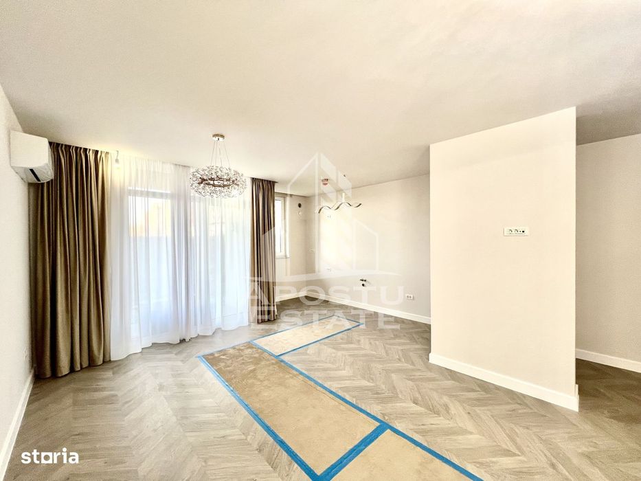 DE VÂNZARE Apartament 1 camera + balcon + gradina 24mp - Zona Aradului