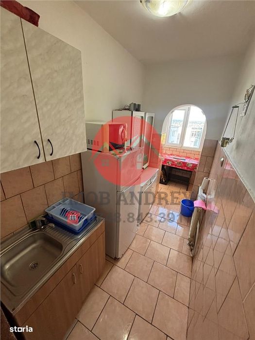 Apartament 2 camere de vanzare, zona Neptun – etaj 4, 38 mp