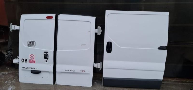 Portiera usa culisanta spate stanga dreapta Renault Trafic 2