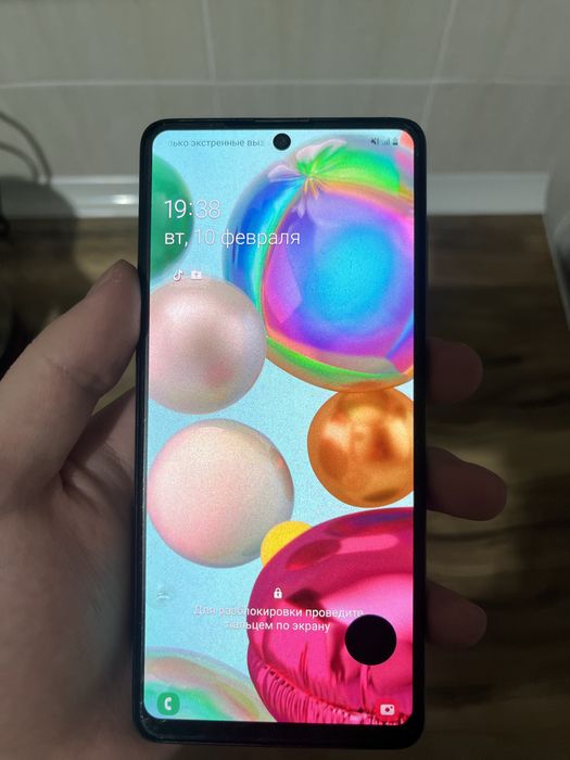 Samsung A71, хорошым состоянием
