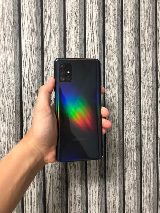 Продам самсунг а51