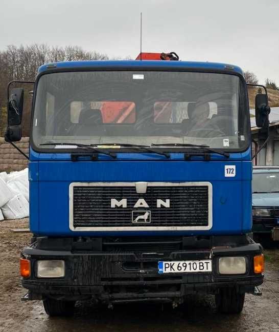 Продавам камион с кран