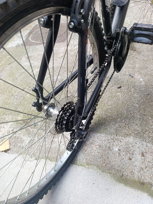 Vând bicicleta CROSS roti 26
