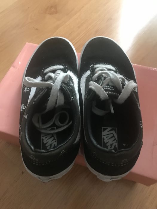 Pantofi School Collection si  Vans piele, marime 33