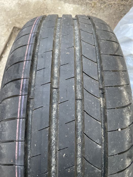 Anvelope 215 50 18 Goodyear vara