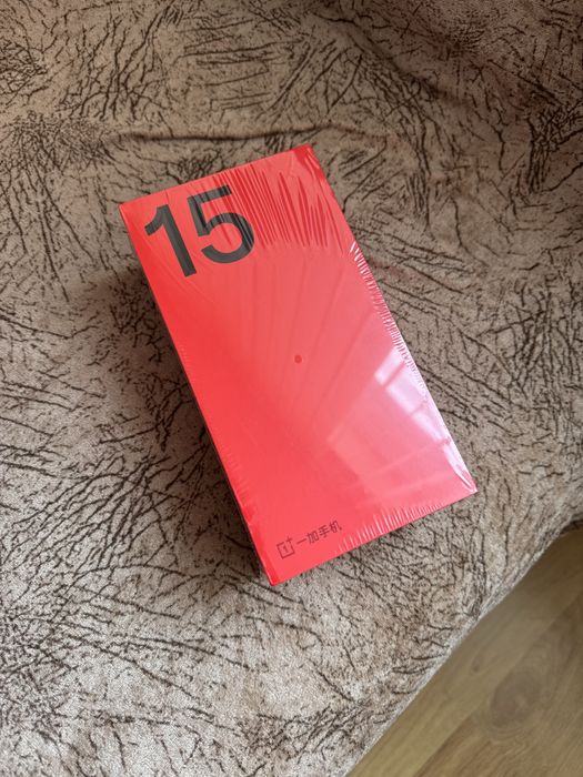 OnePlus 15 - Чисто нов