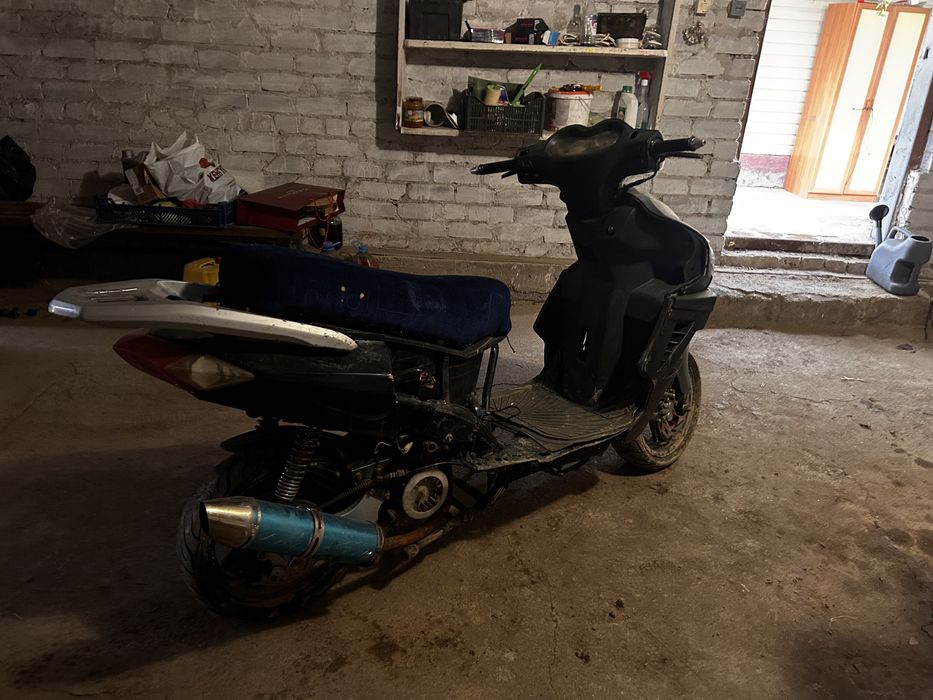 Скутер - мопед