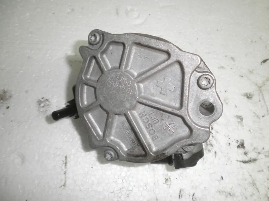 pompa vacuum ford ecosport 1.5 tcdi , focus 3 1.6 tdci 9804021880