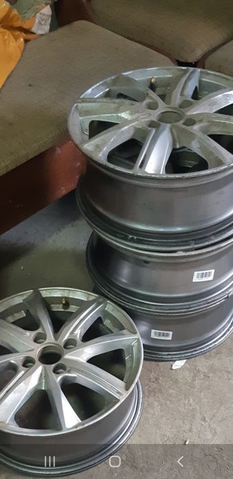 Продам автомобильные диски литые