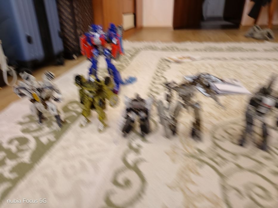 Игрушки трансформеры