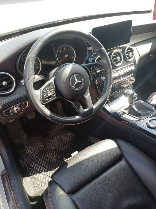 Mercedes-Benz, C180D