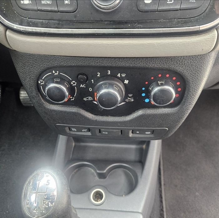 Dacia Lodgy 2015 •1.5dci