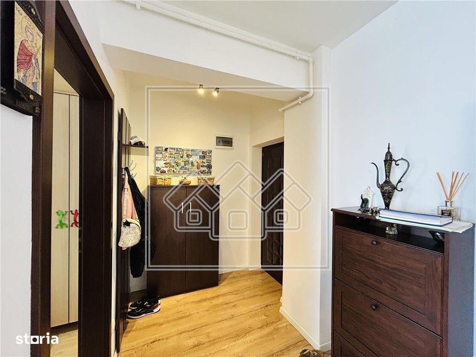 Apartament 3 camere, balcon, loc de parcare - Turnisor