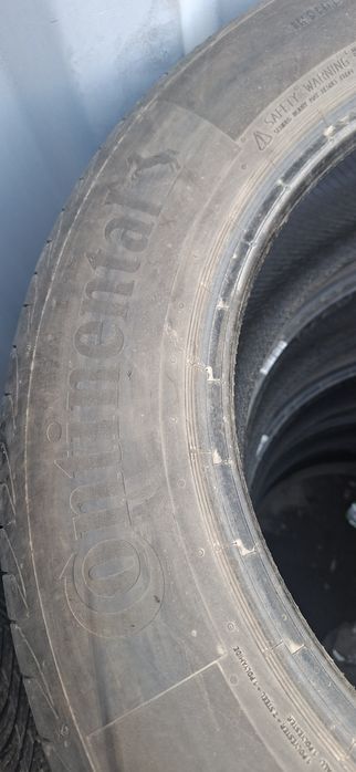 235 60 R18 contintal 4 dona