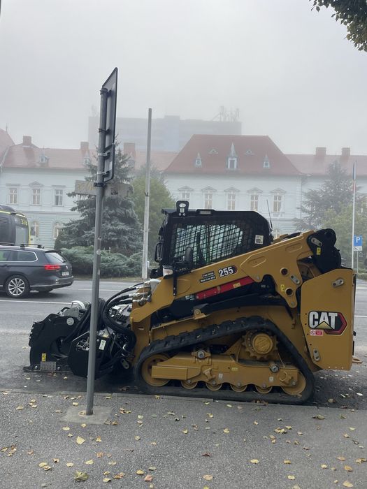 Inchiriere Buldoexcavatoare, Miniexcavatoare, Miniincarcatoare