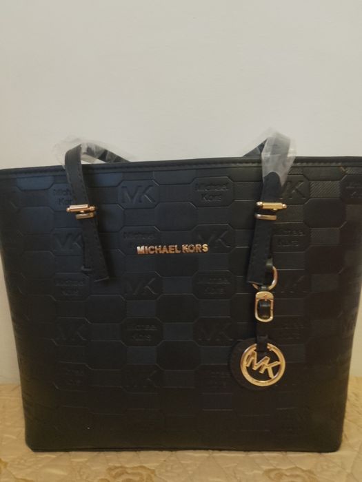 Vând geanta Michael Kors