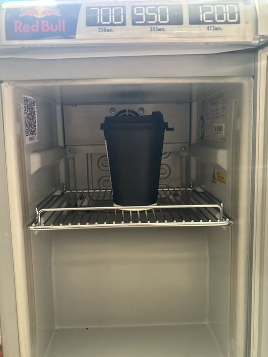 Мини холодильник редбулл