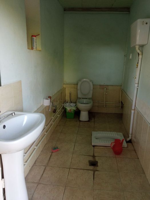 Malika bozor oldidan 6.5 sotix yer hisobida sotiladi