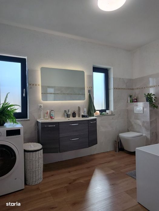 Duplex/casa cuplata, amplasat bine, corect construit, Apahida-Campenes