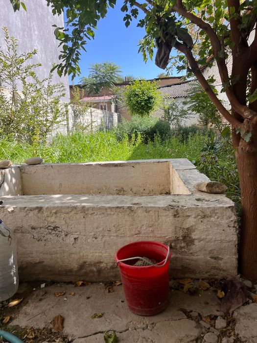 Продается под бизнес Пастдаргом Джума Центр города