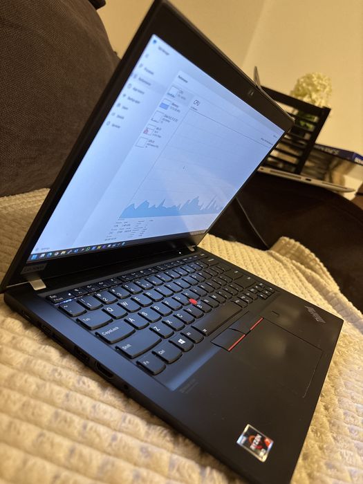 Laptop Lenovo ThinkPad T14s – Ryzen 7 | 16 GB RAM | 512 GB NVMe
