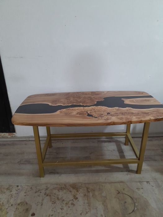 Стол обеденный кухонный