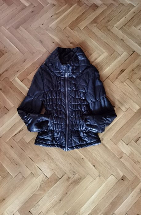 Дамско еластично кожено яке размер M-L