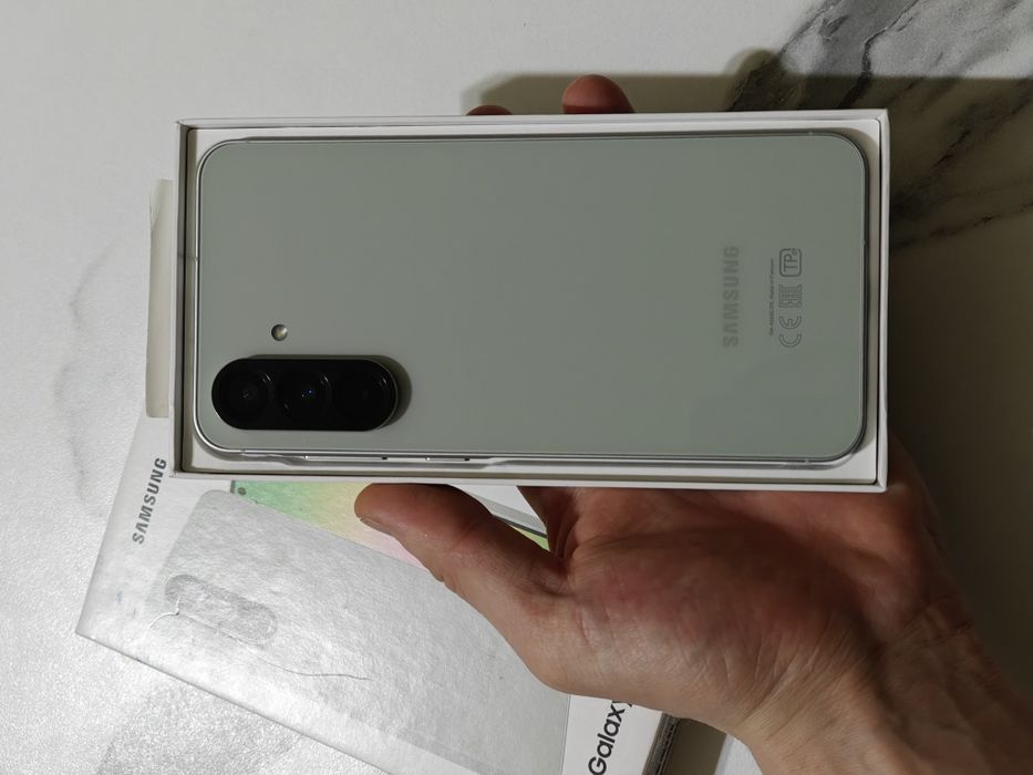 Samsung A56 128 gb Ram 8 5G EAC