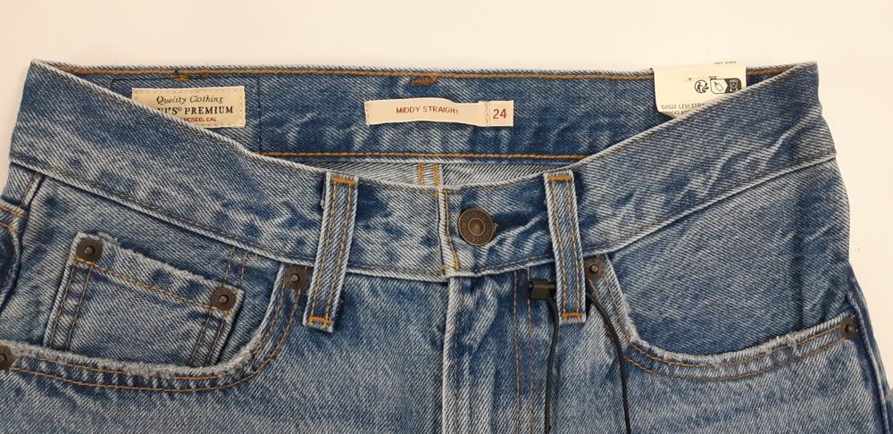 Джинсы женские Levi's