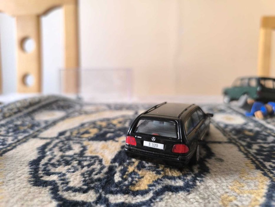 Модель 1:43 Mercedes W210 estate