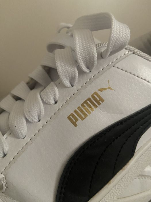 Adidasi puma in conditi aproape noi