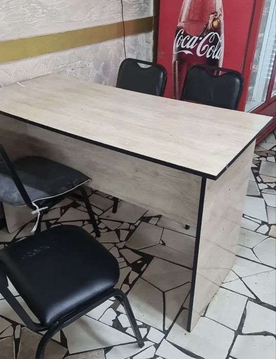 Продам стол состояние б/у