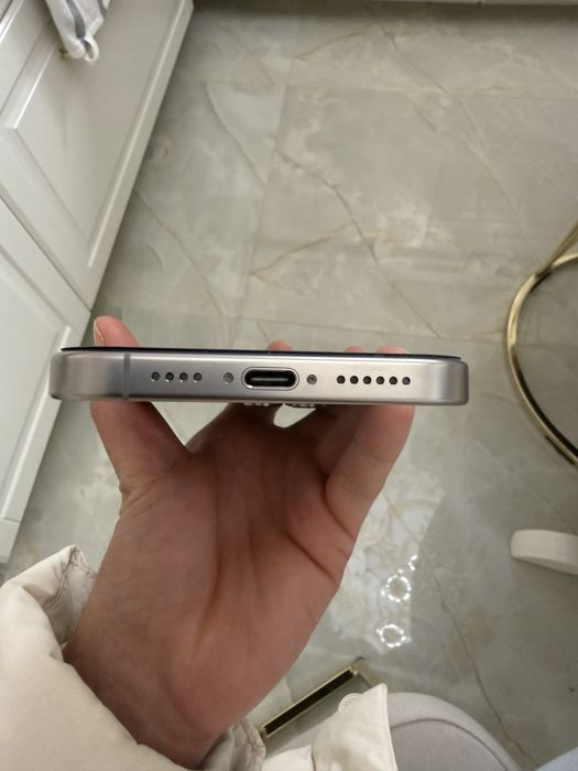 Vand iphone 16 pro max 256gb