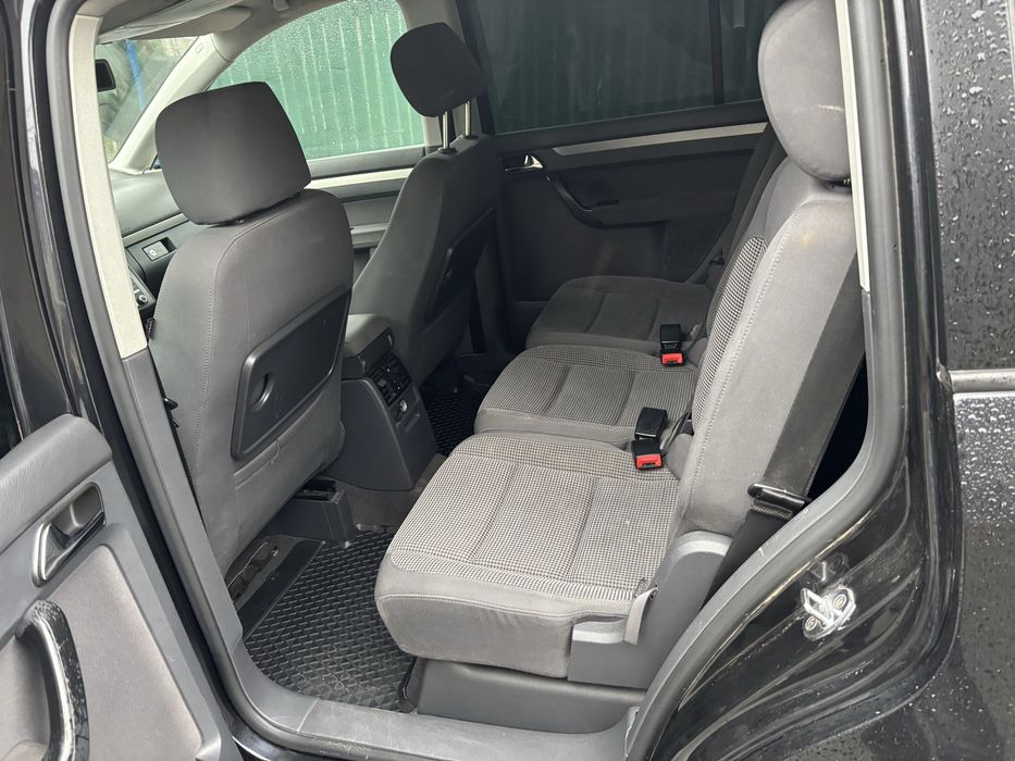 Vw touran 2.0 l 140 cp