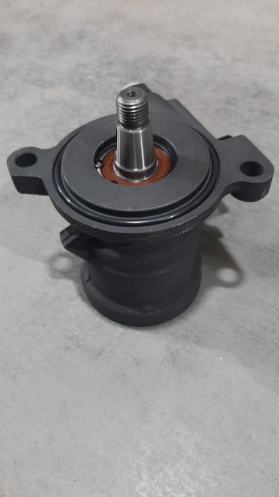 Гур насос LAND CRUISER 4.5