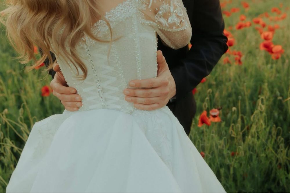 Vand rochie de mireasa in stare impecabila