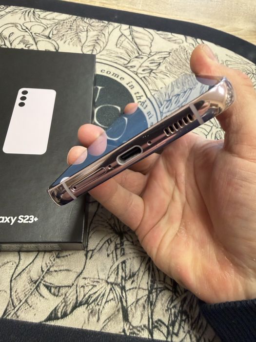 Samsung Galaxy S23 Plus 8/256gb- отличен, комплект