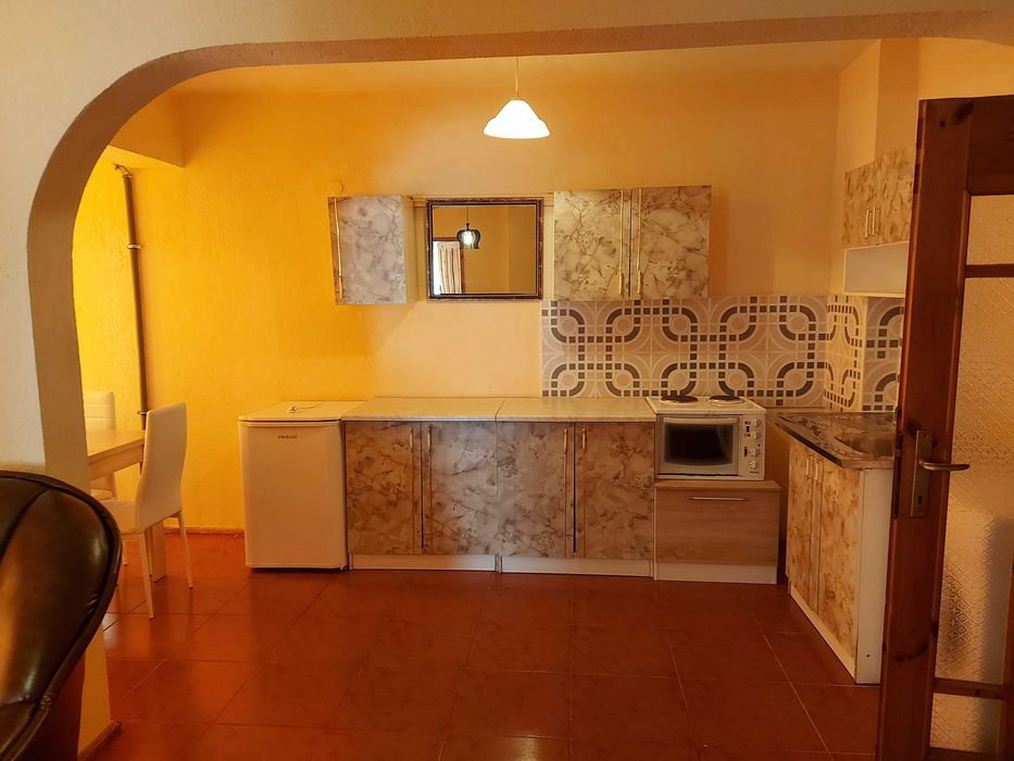 Продава се Тристаен апартамент в Стара Загора, Център - 100 кв.м за 1450 €/кв.м - Снимка #3