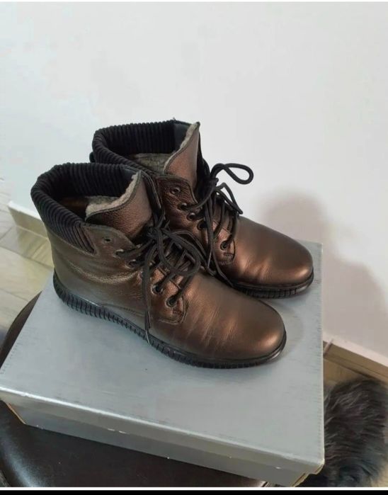 Ghete dama piele naturala box, îmblănite, talpa antiderapanta