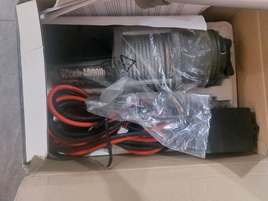 Troliu nou 12v 4000lb