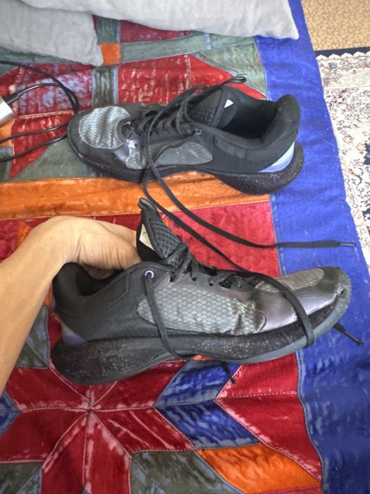 Кроссовки и сумка макрон оба оригинал